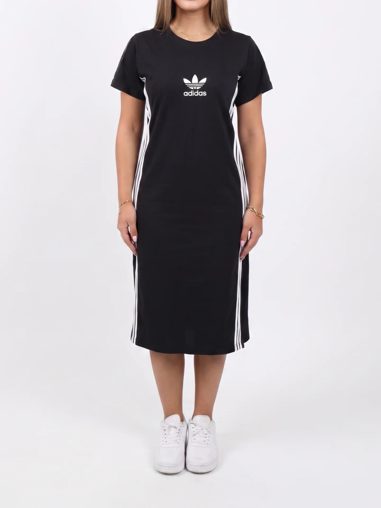 ELBISE BELISMA DESENLI ADIDAS
